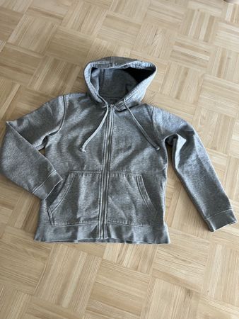 Sweatshirt Jacke Grau im Gr. 152