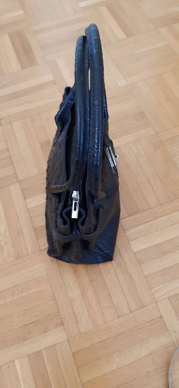 Borse da donna: Echtleder Handtasche, mit Krokodil Prägung – Nuovo (secondo la descrizione) da Liestal venduto da Shelby787 4