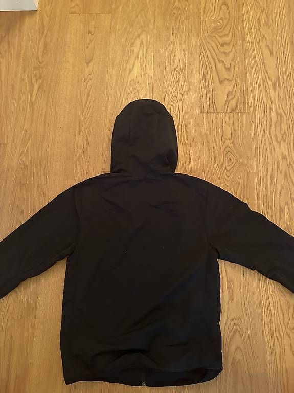 Jacken: Nike Jacke, Grösse S, wie neu – Gebraucht aus Hittnau von ant_s5mh 4