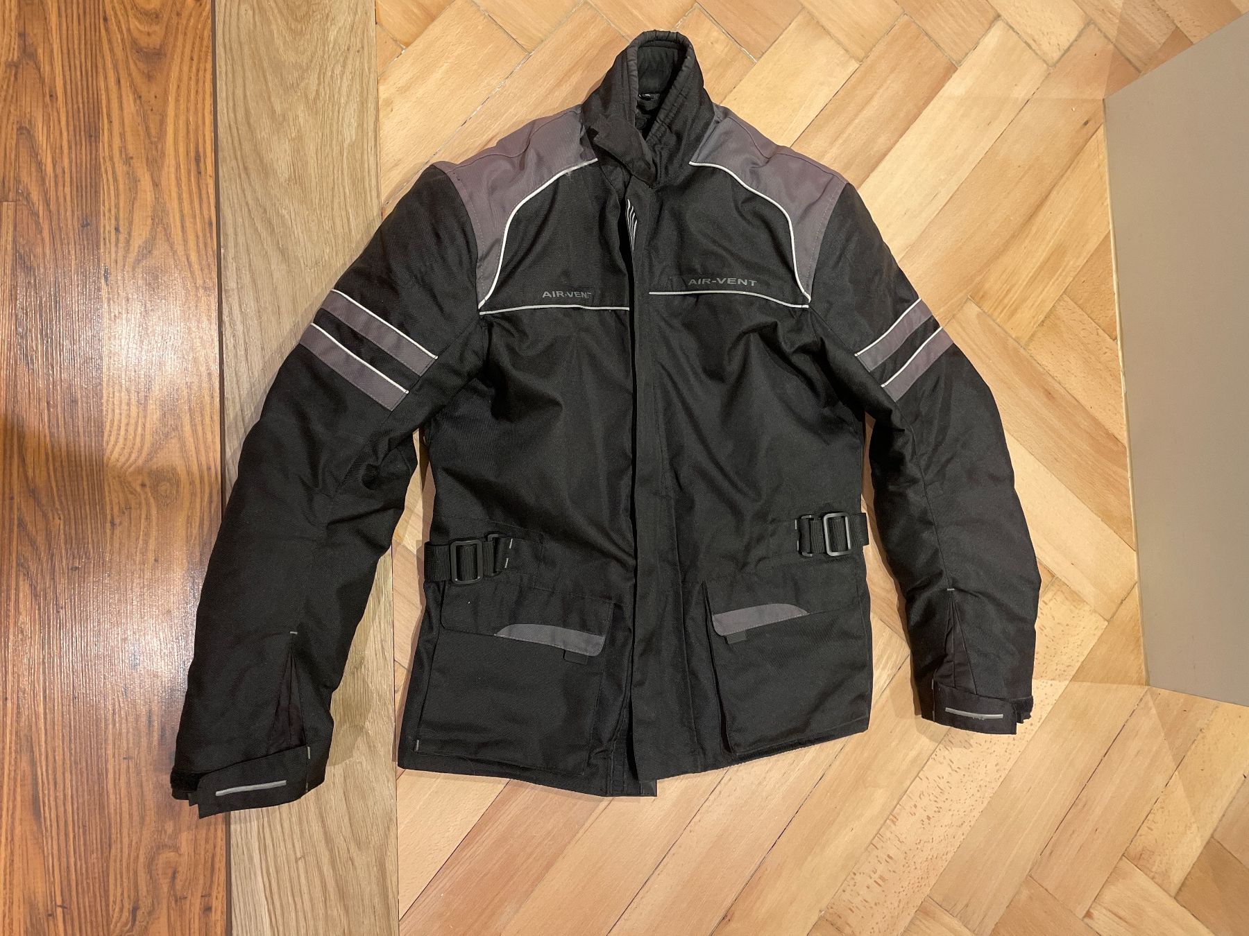 Giacche: Schwarze VENGO Motorrad Jacke Gr.M – Usato da Frasnacht venduto da GracyStore