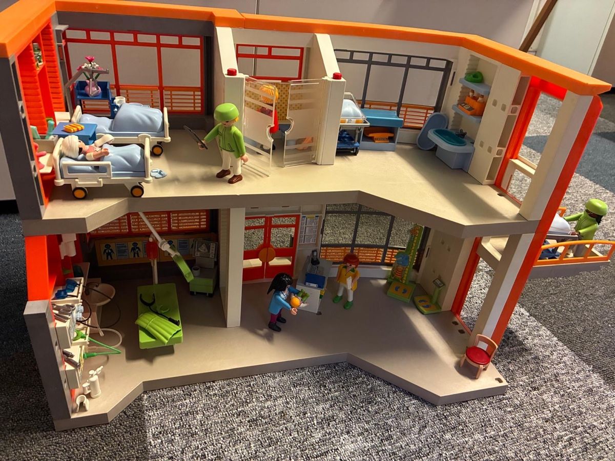 Playmobil Spielzeuge: Playmobil Spital – Gebraucht aus Kreuzlingen von Faebuu