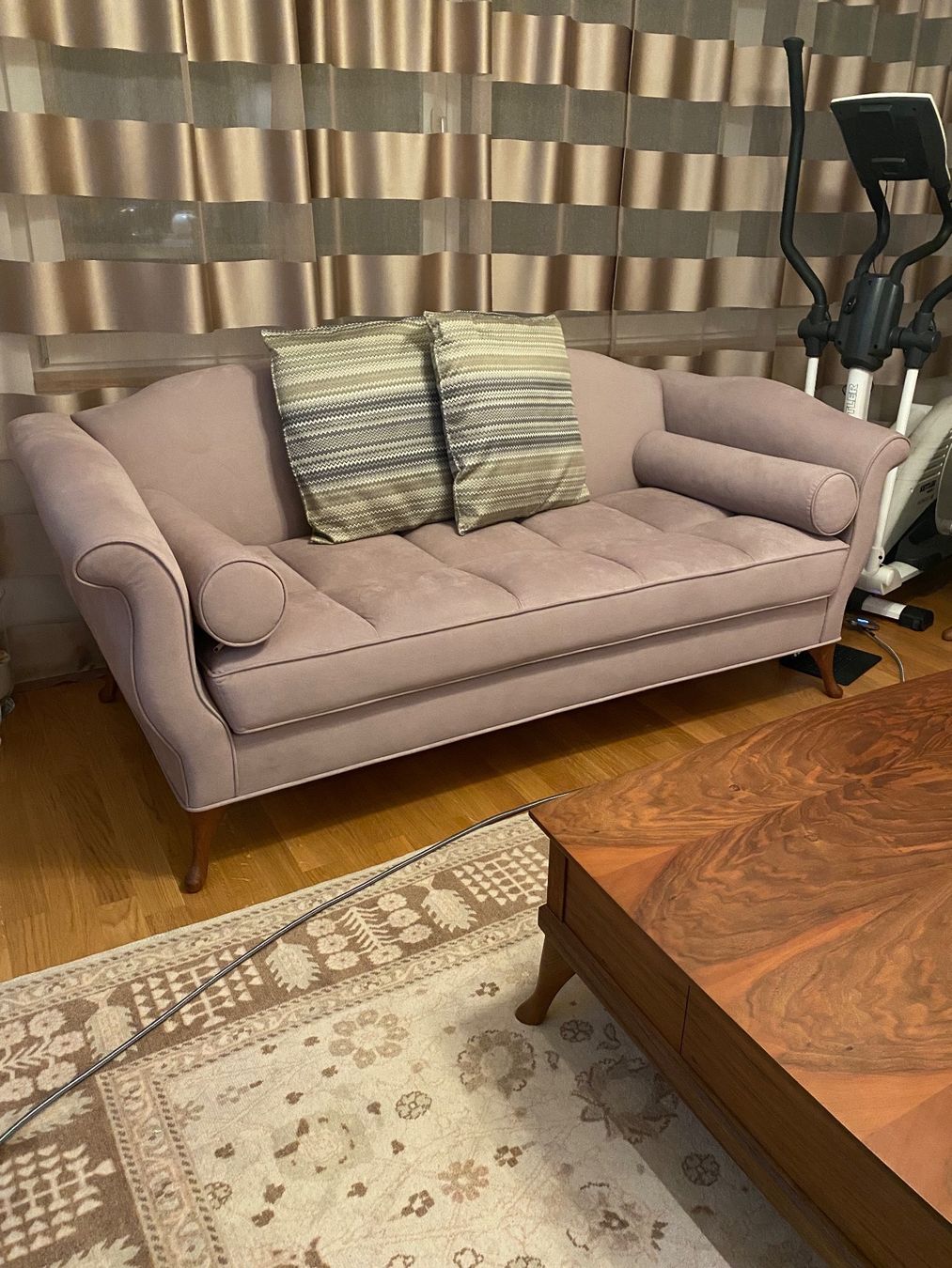Tavoli: Couchtisch Walnussholz NP 2’340.- – Usato da Wollerau venduto da Loli-04 2