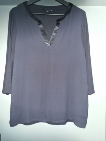 Gr. 42 Bluse Comma dunkelblau