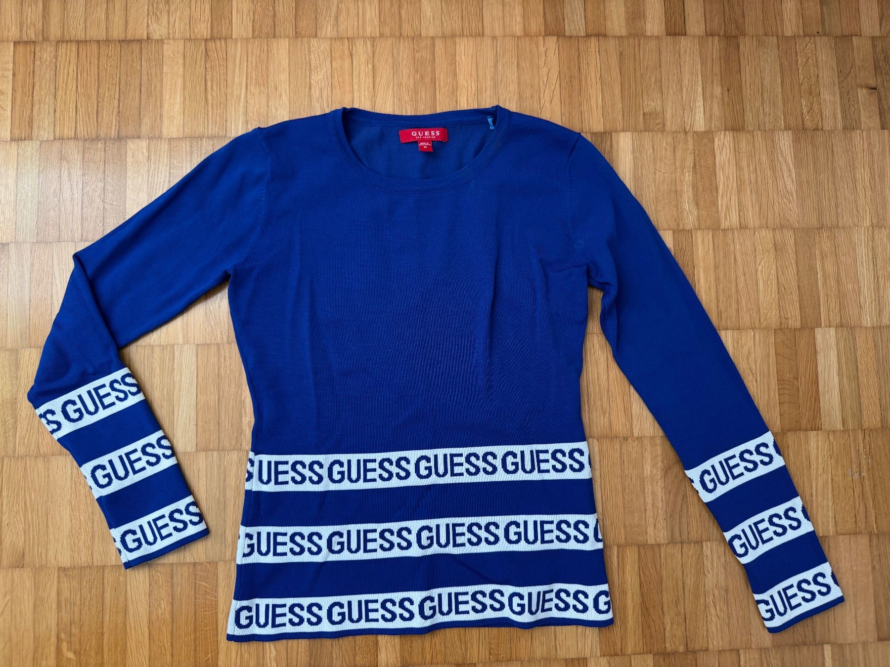Guess Maglioni & Felpe: Guess Damenpullover blau Gr. M Logostreifen – Usato da Jona venduto da Good_luck1_ 3