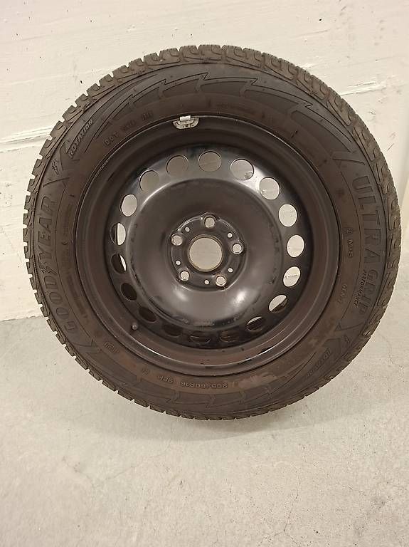 Pneumatici & Ruote complete: Winteräder Goodyear 205/60 4x – Usato da Birsfelden venduto da joe_26c6 4