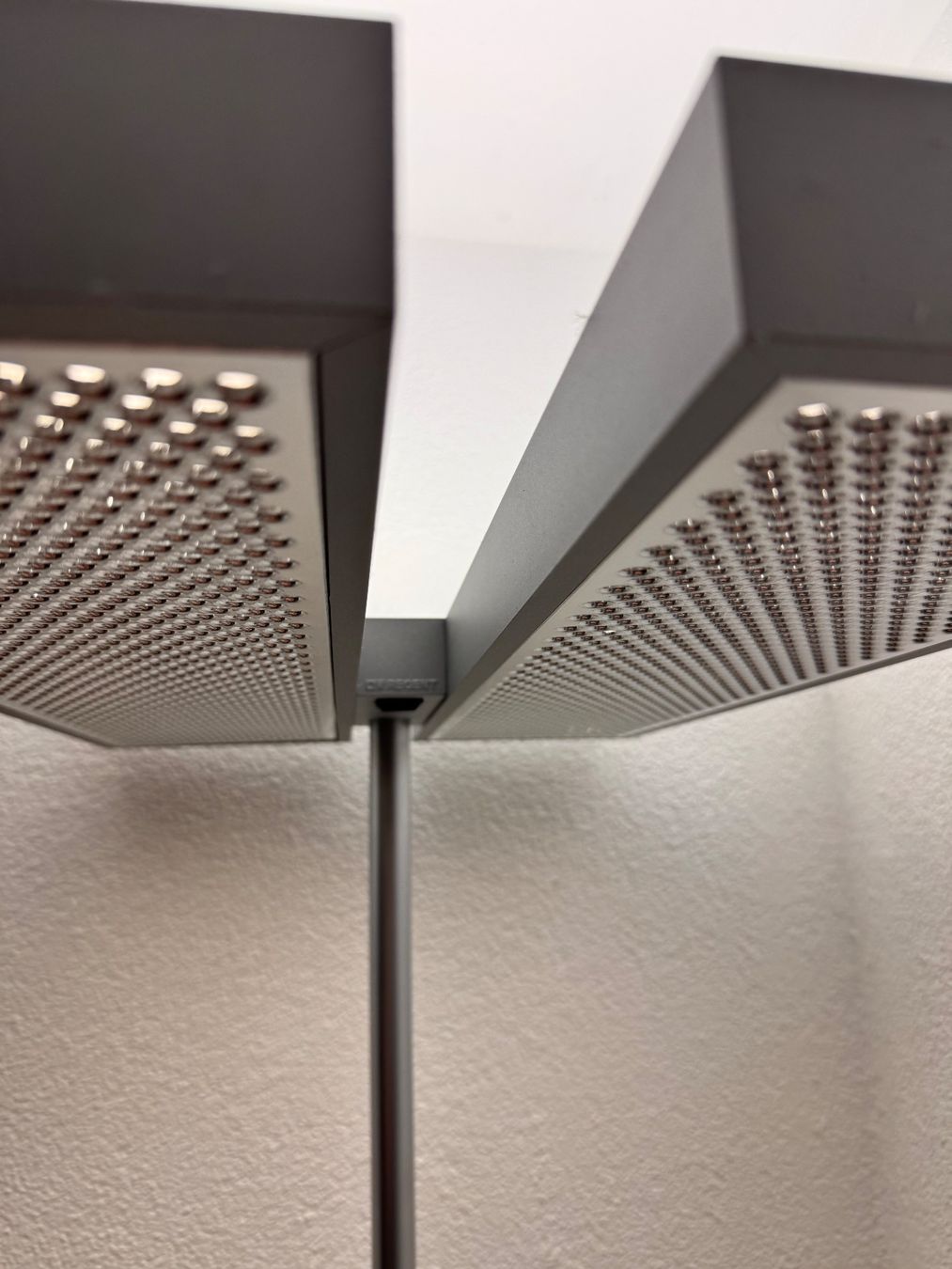 Regent Lampen: Regent Design Stehleuchte 2-flammig ca. 200 cm Anthrazit – Gebraucht aus Küsnacht ZH von Niek_zurich