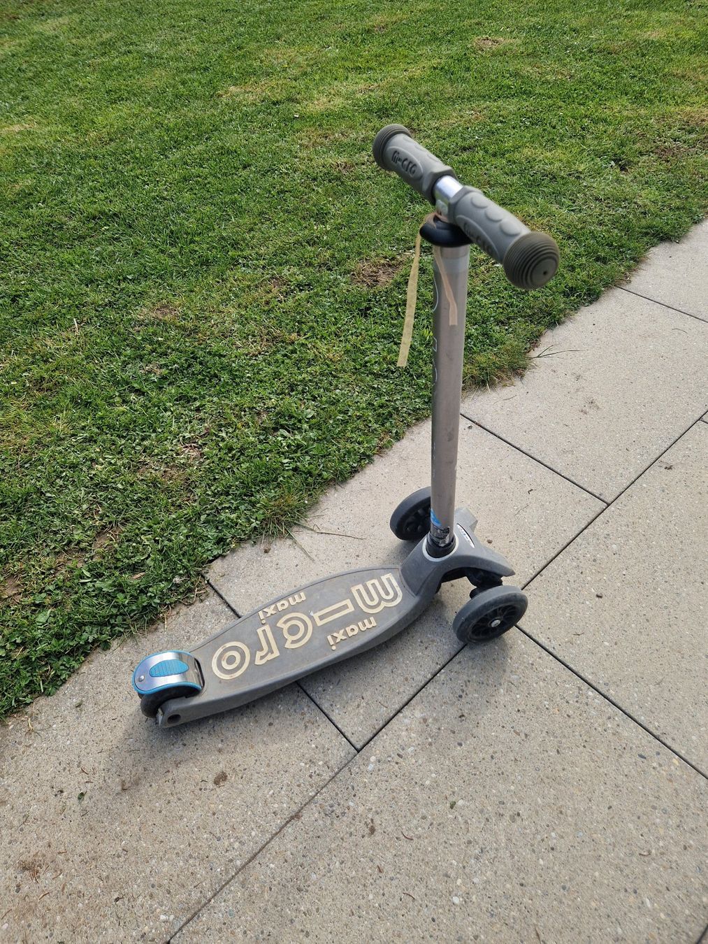 Micro Kickboard: Kickboard Micro Maxi – Usato da Zug venduto da Milkyman