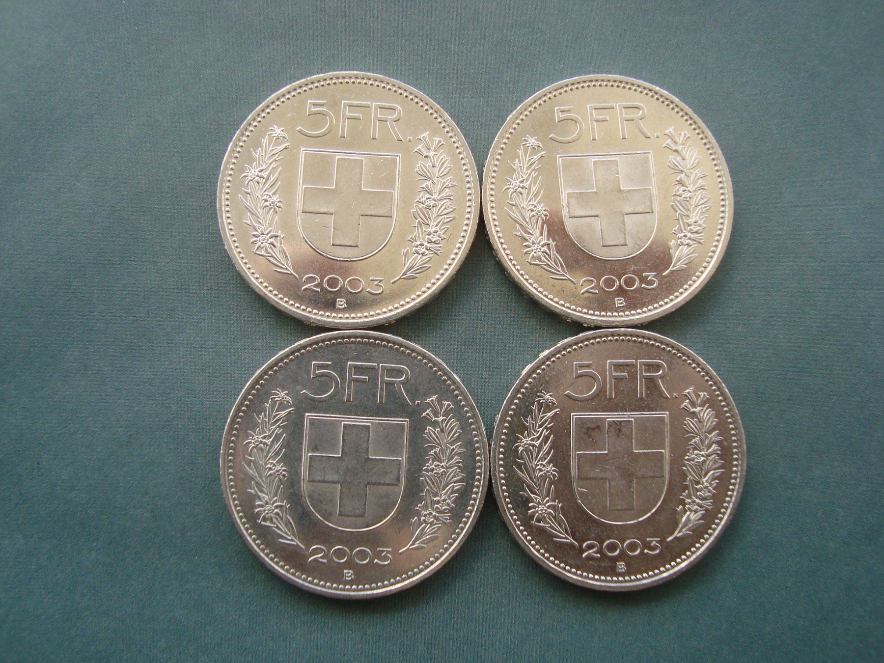 Tutti le monete: 5 Franken  2003  4 stk  lot  fast neu – Usato da Gelterkinden venduto da Cakir