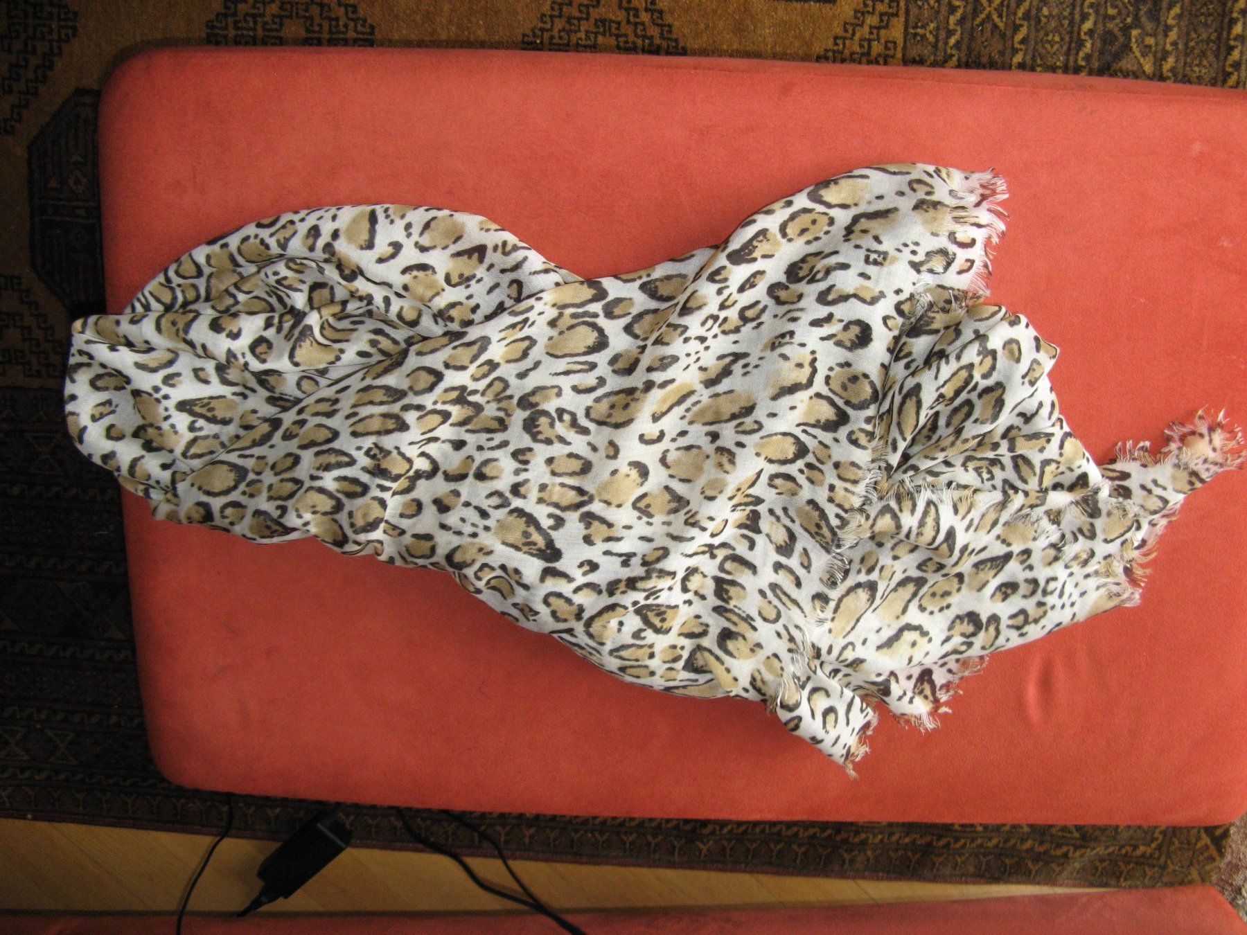Foulard & Sciarpe: grosses Tuch, Schal Leoprint – Usato da Zürich venduto da apil 2