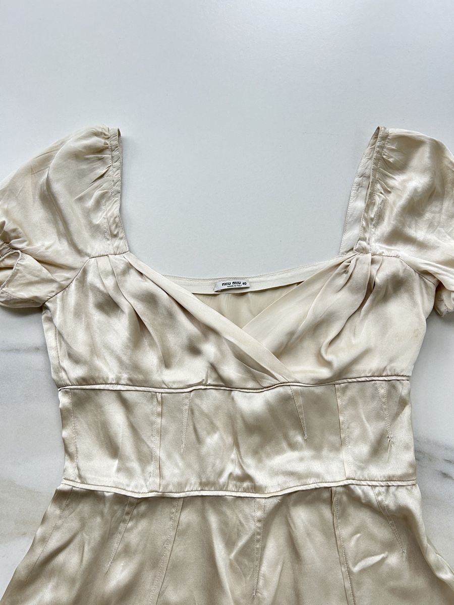 Miu Miu Kleider: Miumiu Silk Dress – Gebraucht aus Pfeffingen von Eva_GoVintage 1