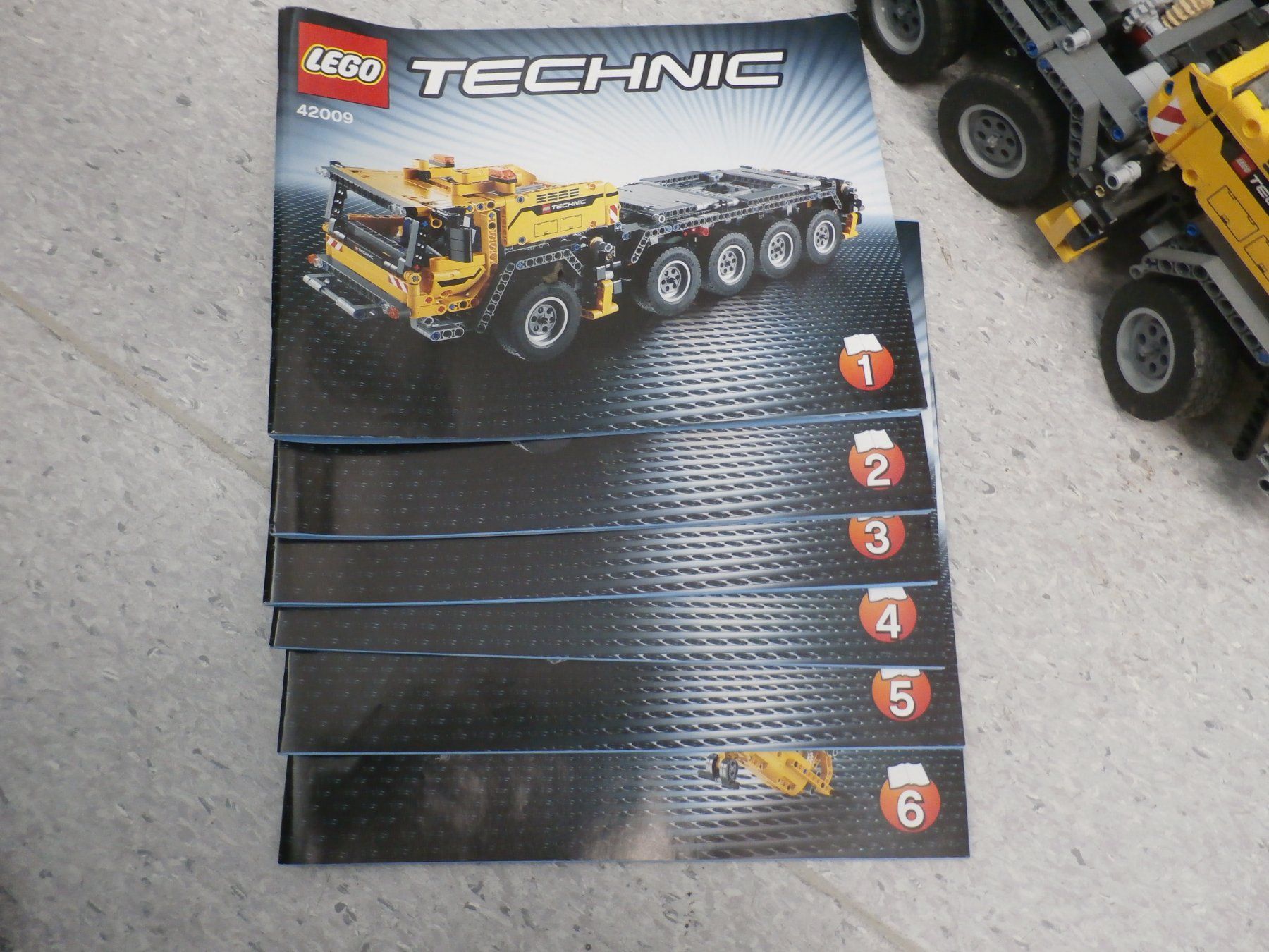 Lego Jeux de construction: Lego Technik Lasterkranwagen 42009 – D'occasion à Solothurn par Lego111 1