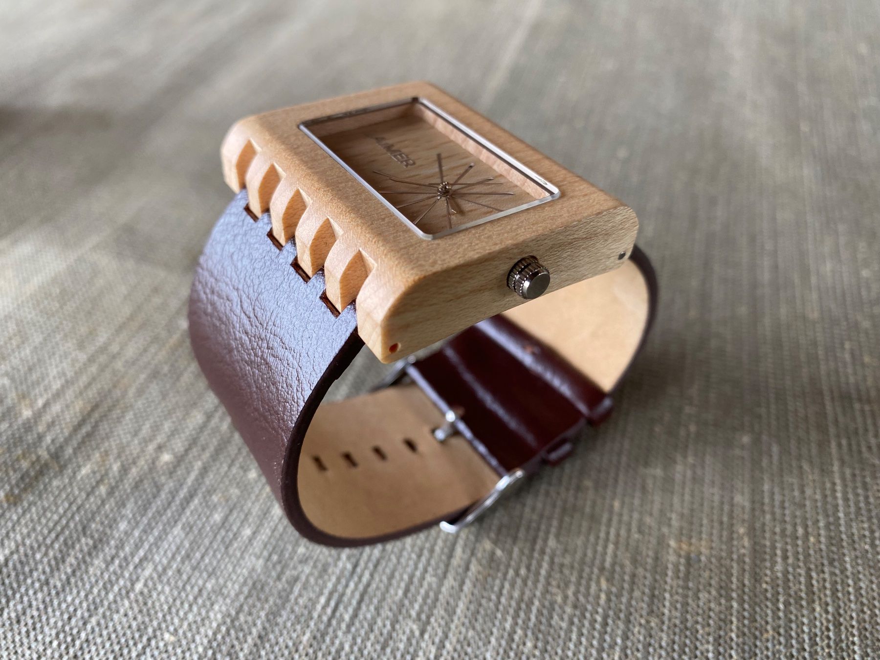 Montres: schöne Laimer Woodwatch – D'occasion à Feldbach par Fea1 1