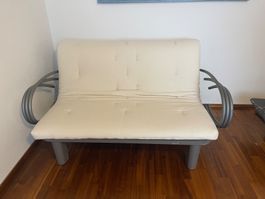 Bettsofa Beige–sehr guter Zustand, ausziehbar mit Lattenrost