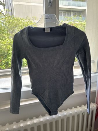 Body gris manches longues côtelé - Taille S, comme neuf!