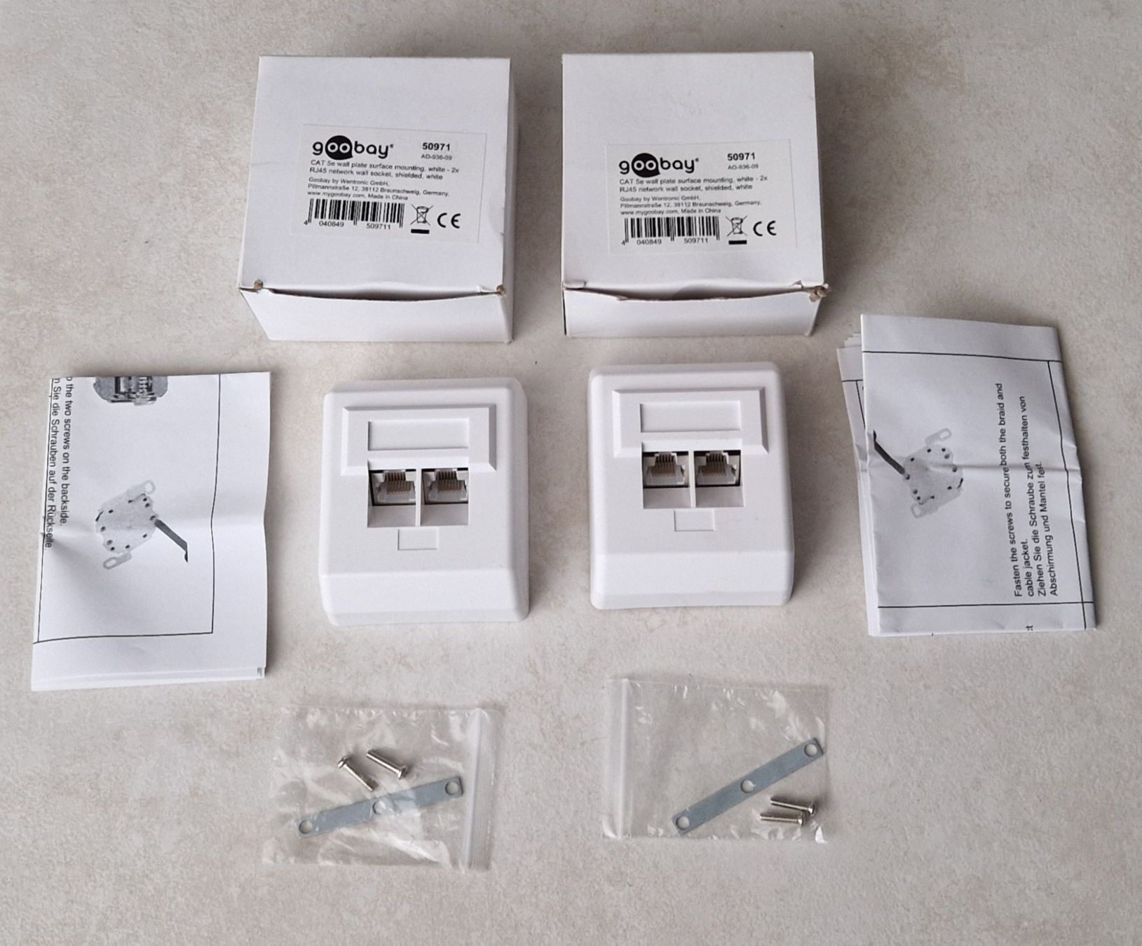 Stecker: ***** 2x RJ45 network wall socket - Prise murale 2x RJ45 – Neu und originalverpackt aus Villaz-St-Pierre von Ubid