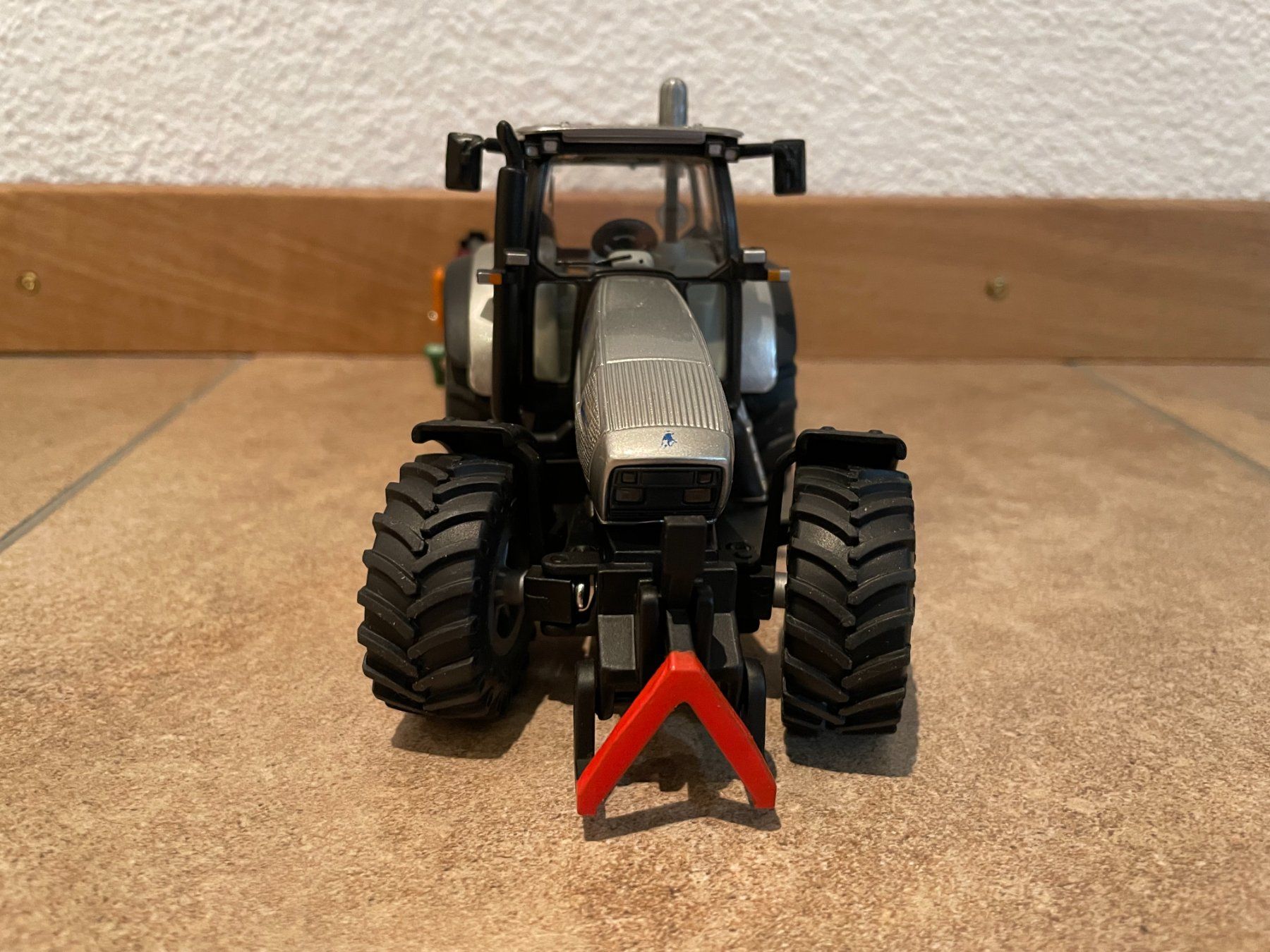 Lamborghini Trattori: SIKU Lamborghini R 6.110 Mit Amazone – Nuovo e nell'imballaggio originale da Kreuzlingen venduto da Stefan1150 1