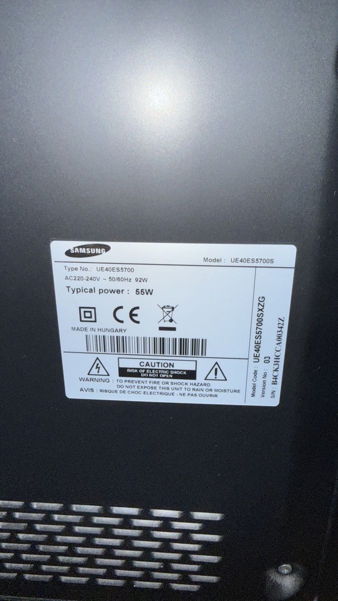 Televisori: Samsung TV 40“ – Usato da Zollikerberg venduto da j4mieeee3e 4