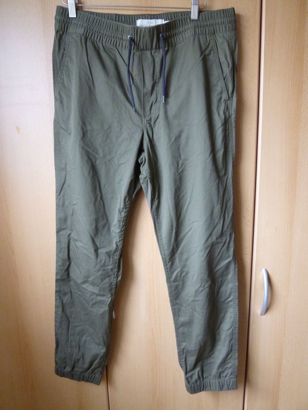 H&M Hosen: bequeme H&M HOSE  Gr. M  Jungs – Gebraucht aus Dättlikon von Mamakuga 2