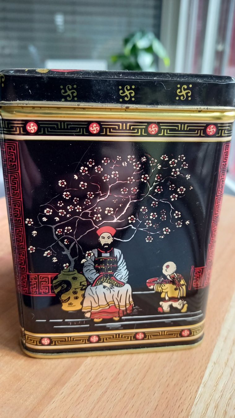 Contenitori & Simili: kleine Blechdose japanisch – Usato da Brünisried venduto da san_74_bu 1