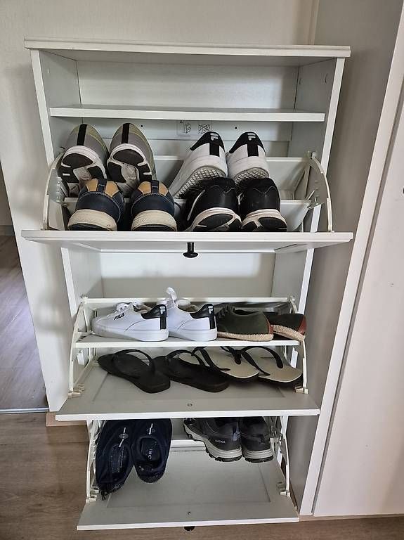 Armadi: Schuhschrank – Usato da Winterthur venduto da electone 2
