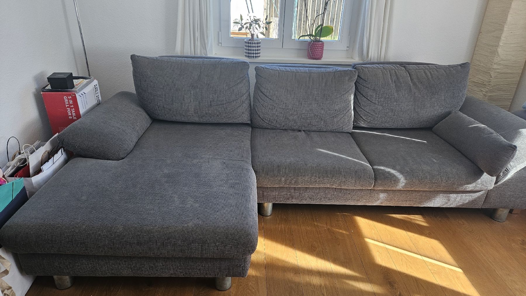 Sofas: Ecksofa 3-sitzer grau – Gebraucht aus Fislisbach von kristinamuc