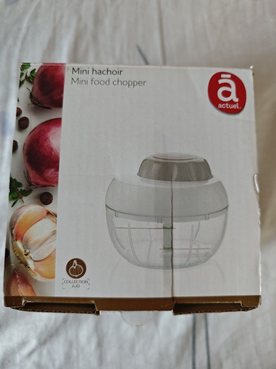 Cucine complete: Mini Food Chopper, New in Box – Usato da Genève venduto da Noemie.wrmsi 1