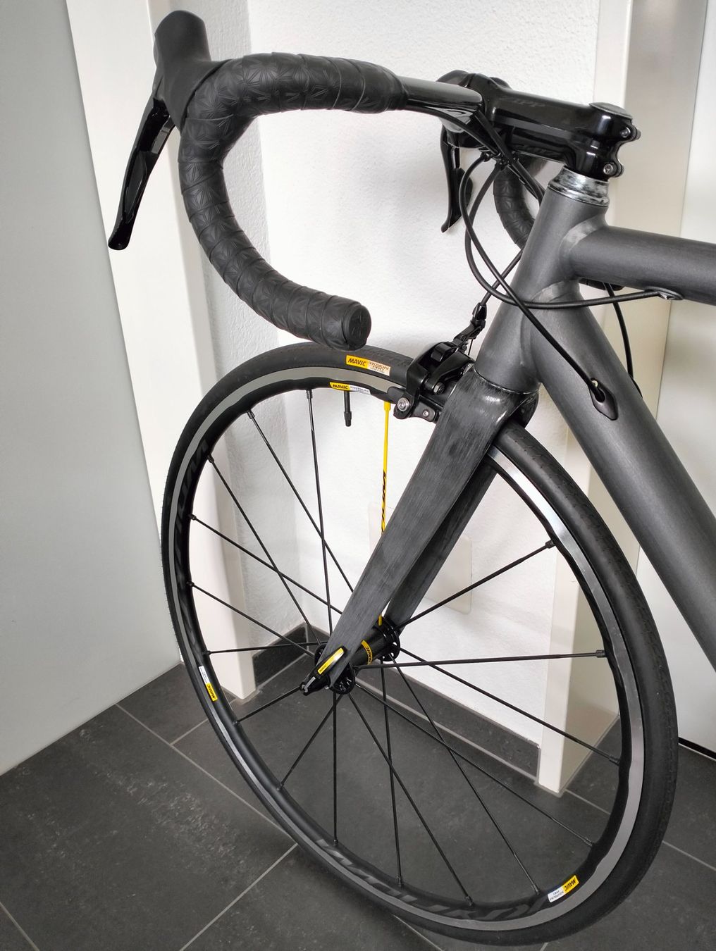 Vélos: Rennrad Rahmen mit Shimano Komponenten – D'occasion à Uster par KarlZH 8