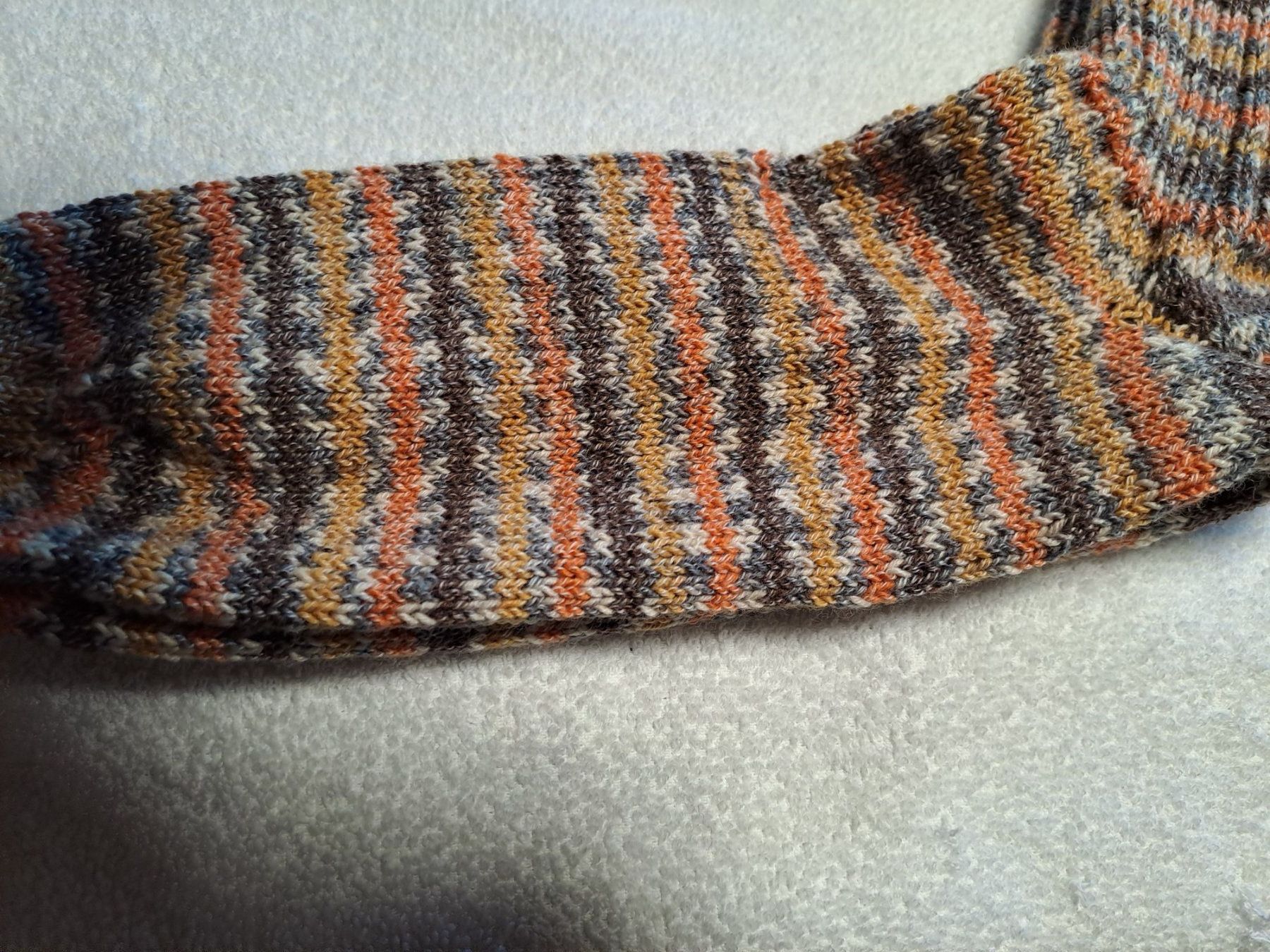 Calze: handgestrickte Socken Grösse 44 / 45 – Nuovo (secondo la descrizione) da Tuttwil venduto da wolleundstoff 1