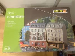 FALLER Stadthäuser 2 Stk. H0 (232312) neuwertig
