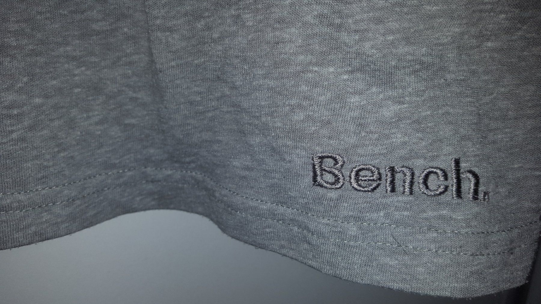 Bench Top: BENCH 2 Top-Set Tank Top + Langarm Top hellgrau – Usato da Unterseen venduto da bid2buy 5