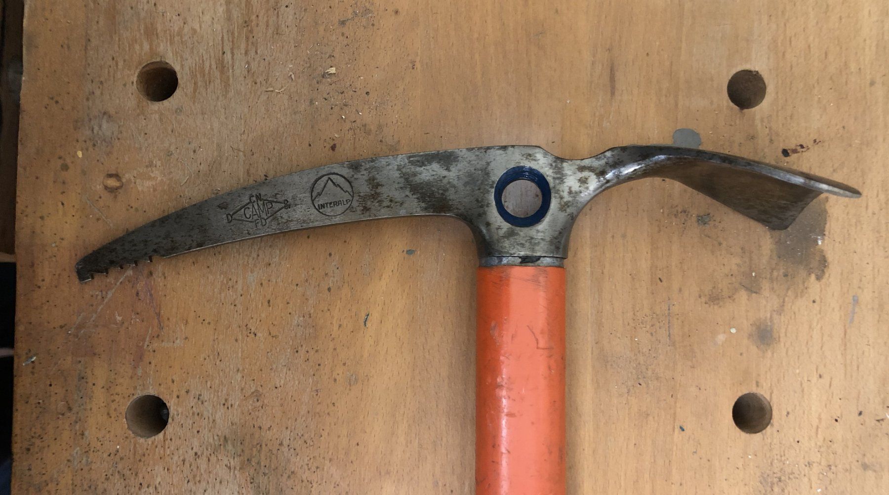 Kletterausrüstungen: Eispickel – Gebraucht aus Giubiasco von ubide 1