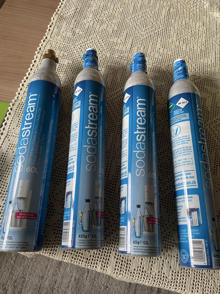Sodastream Elettrodomestici da cucina: SodaStream CO2 Zylinder 4 Stück – Nuovo (secondo la descrizione) da Kreuzlingen venduto da Albert0013