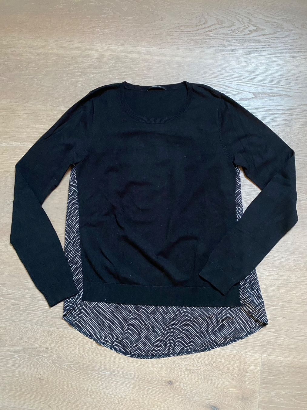 Kookai Maglioni & Felpe: Neuwertiger schwarzer Kookai Pullover Grösse 1 = 36 – Usato da Winkel venduto da Flyhy2020