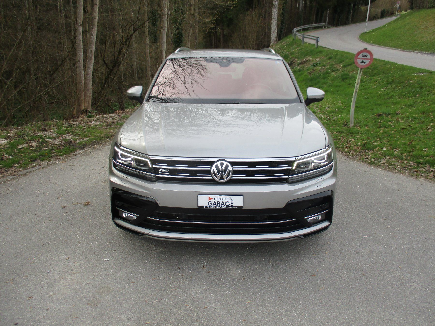 VW Automobili: VW Tiguan 2.0D 4M RL – Usato da Riedholz venduto da Riedholz-Garage 1