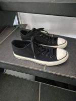 Schuhe 37