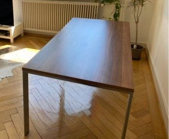 Tables: Schöner dunkler Tisch – D'occasion à Ostermundigen par sachankauf