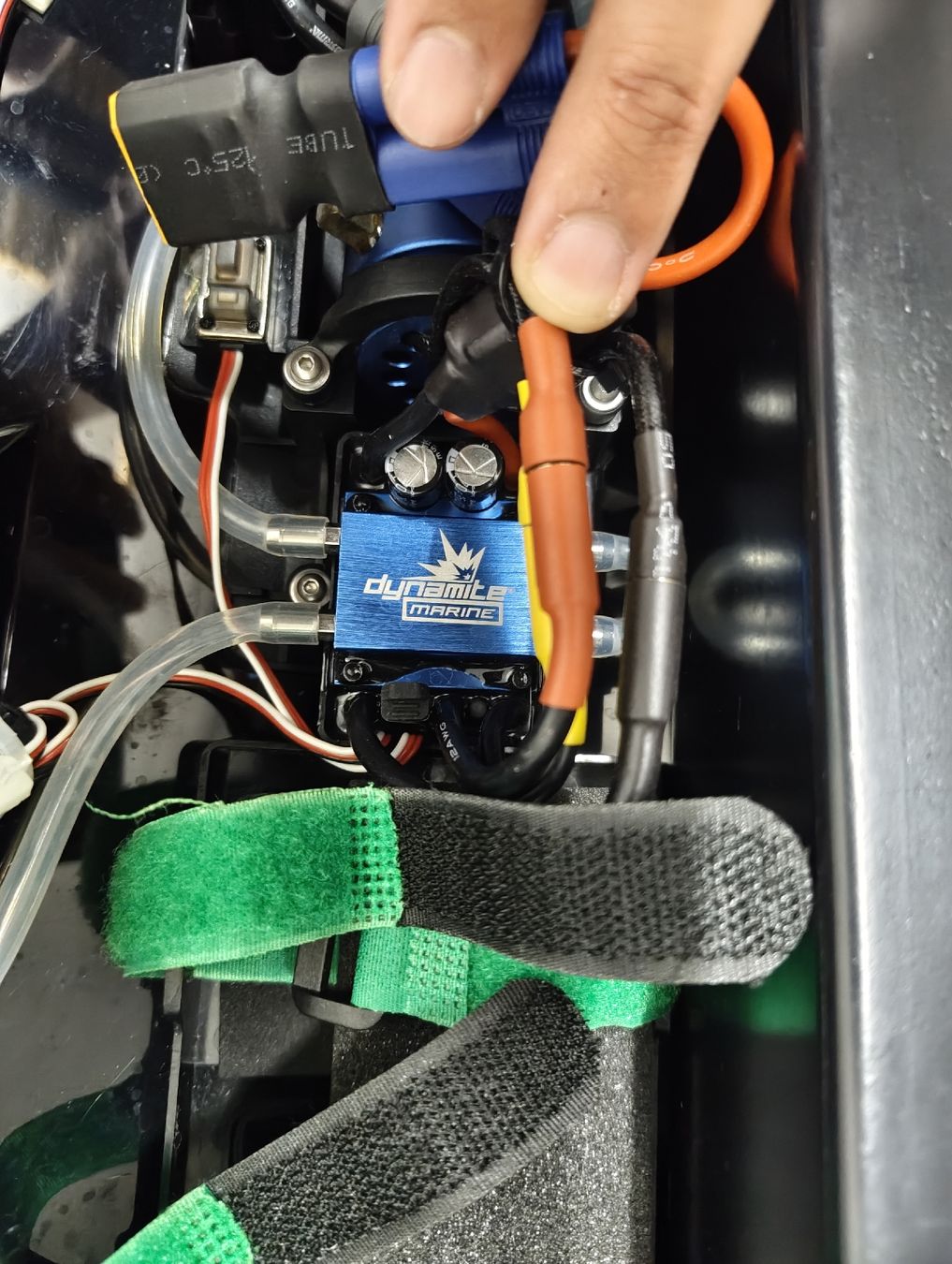 Modellismo RC: Pro Boat Sonicwake 36 Self-Righting Brushless Deep-V – Usato da Seuzach venduto da dan1991 6