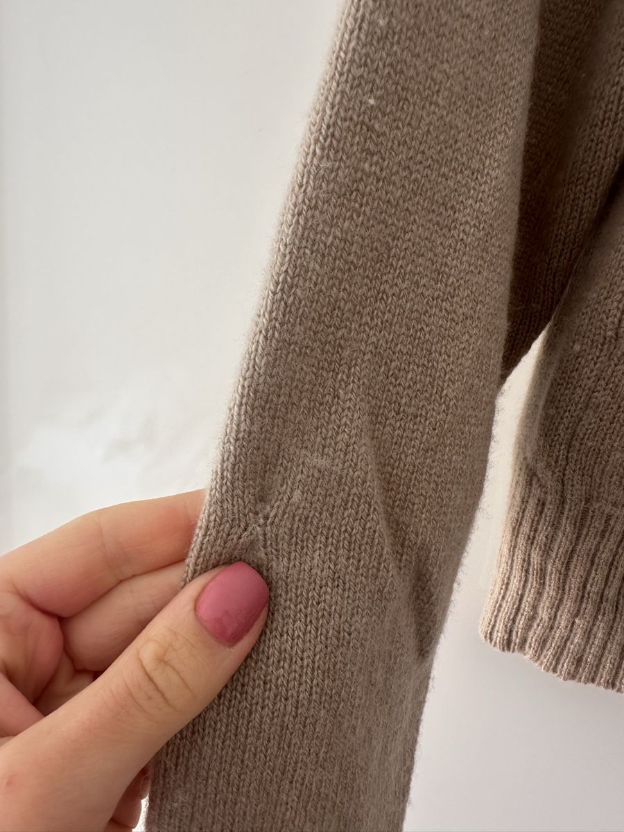 Max Mara Maglioni & Felpe: MaxMara beige cardigan 100% cashmere – Usato da Uster venduto da Monika_OB 9
