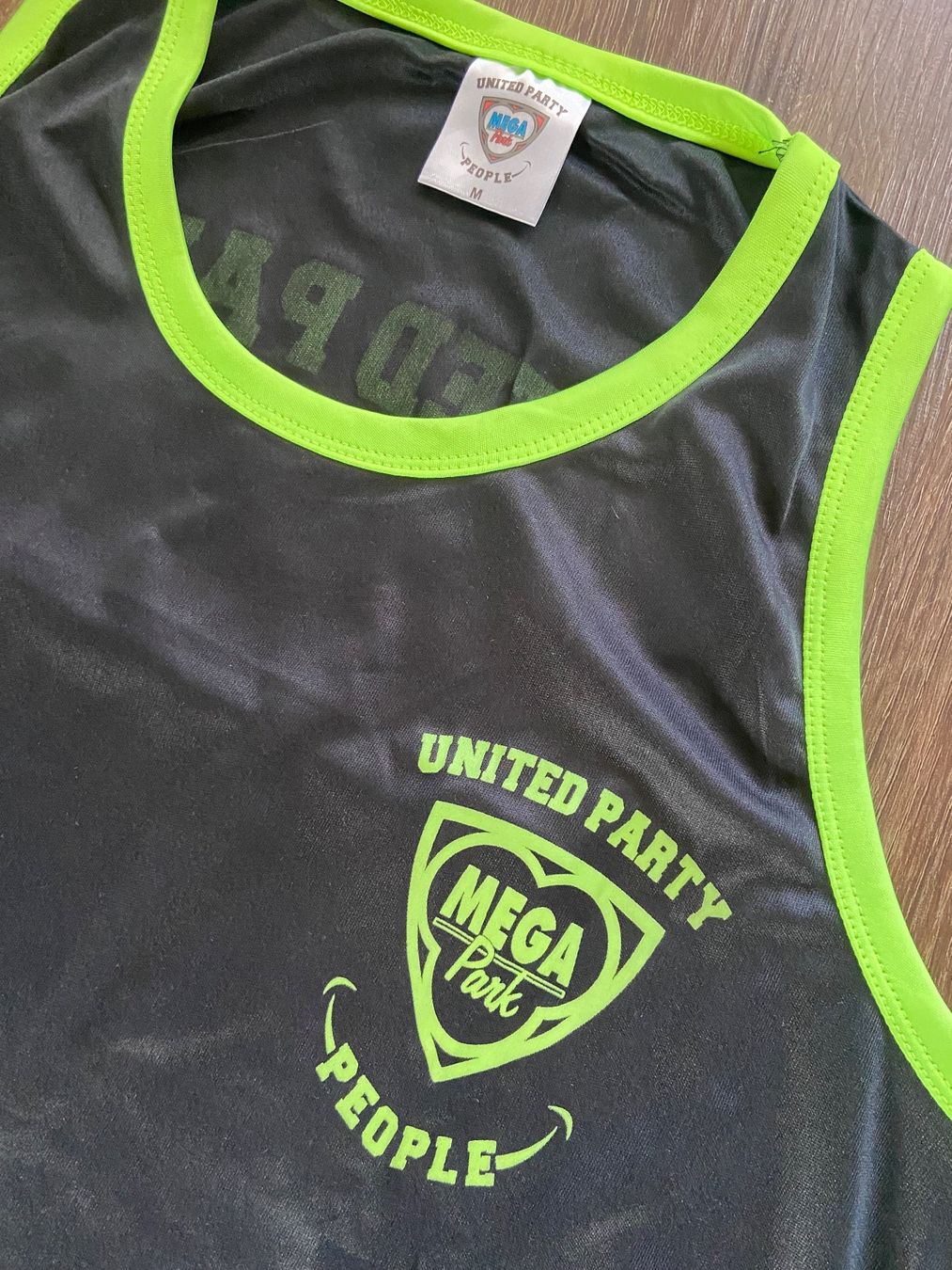 T-shirt: Mega Park / Ballermann / Tanktop – Usato da Muttenz venduto da bargain_hunter 1