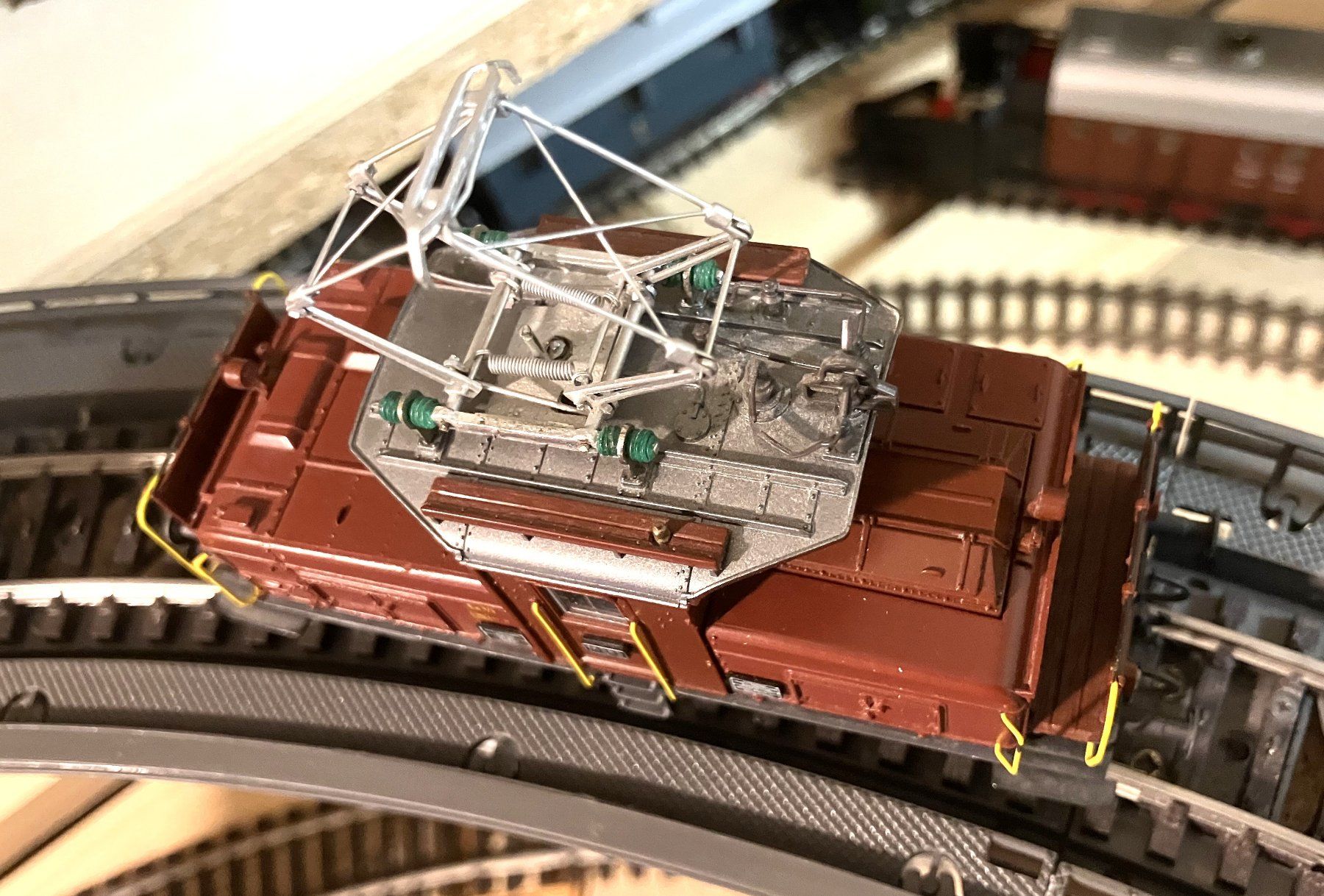 Roco Trains électriques: Roco 43529 SBB Ee3/3 braun digital – Défectueux à Frauenfeld par gut_und_guenstig 4