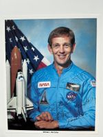 Weltraum OU M. McCulley NASA Original Porträt 8*10signiert