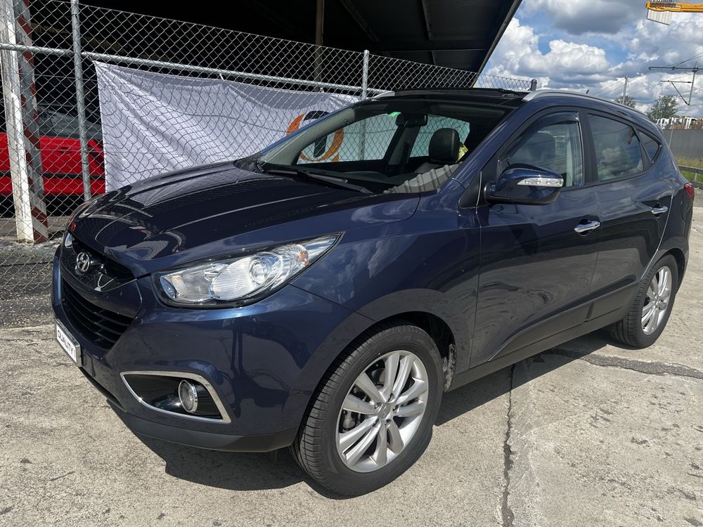 Hyundai IX35 2.0 AWD / 8ach Bereift / Frisch MFK