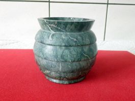 Mörser ohne Stössel, handgemacht, d-grauer Granit / Marmor