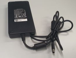 Dell Alienware Original Netzteil 19.5 V - 12.3 A
