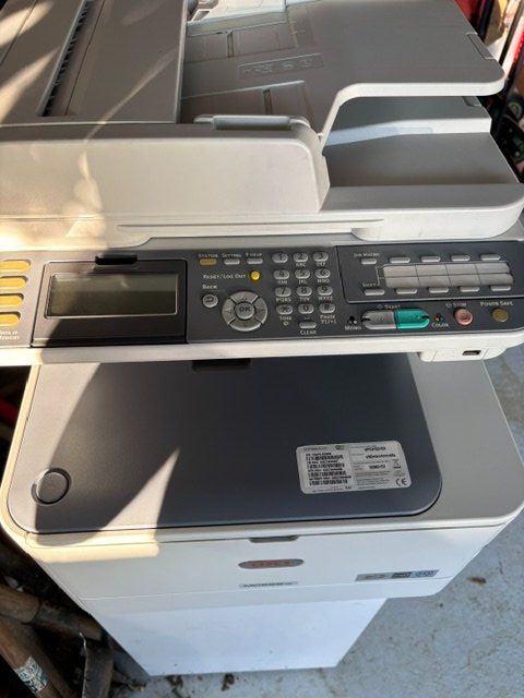 Imprimantes: Multifunktions- Drucker - Oki MC562w – D'occasion à Lengnau AG par Qualipreis1 1