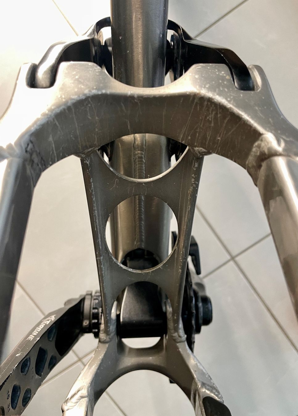 Biciclette: BANSHEE Rune V3.2 Frame / raw, Grösse L mit Race Face Kurbel – Usato da Ebikon venduto da Oobiwankenobi 4