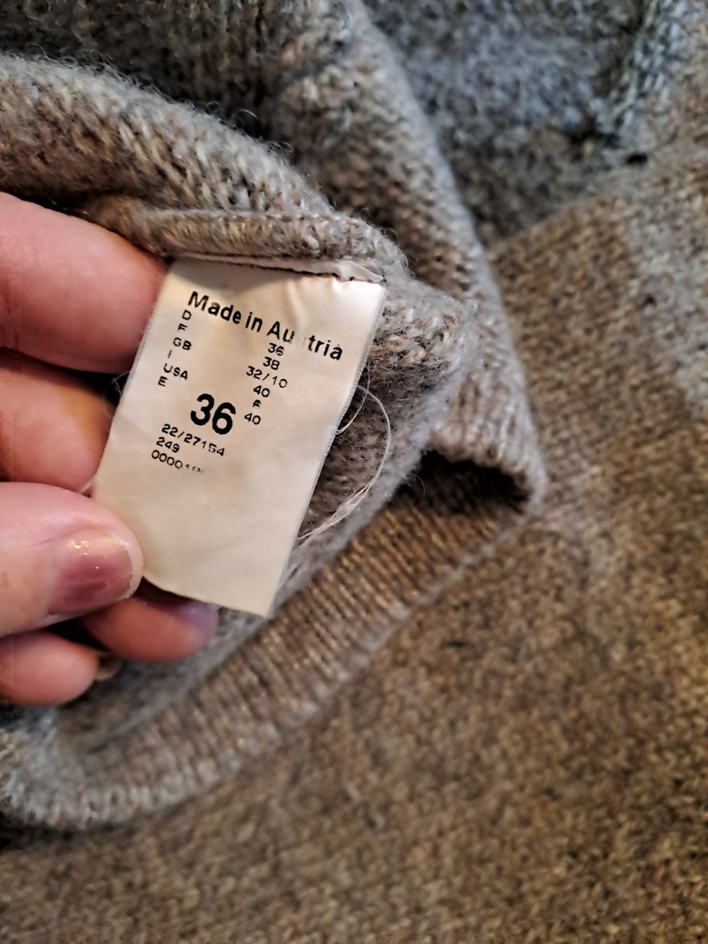 Pulls & Sweat-shirts: Giesswein Wollpulli Gr.S – D'occasion à Emdthal par kasira 4