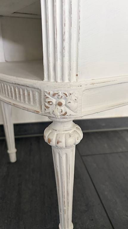 Nachttische: Kleines Beistellmöbel / Nachttisch im Shabby chic Stil – Gebraucht aus Frick von TheBurningHeart 2