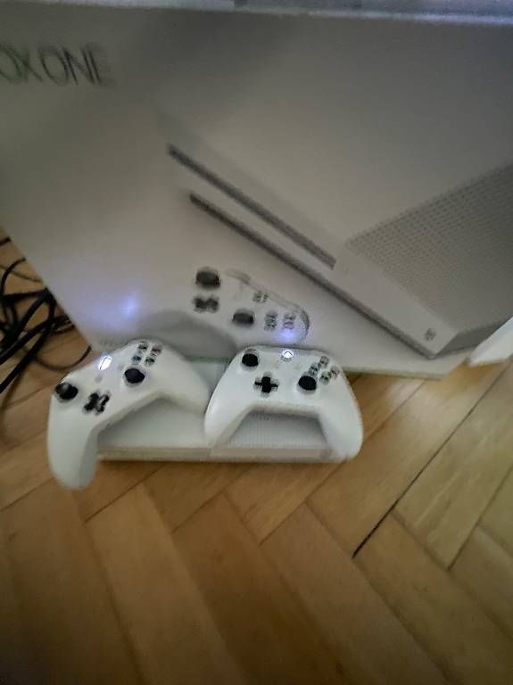 Consoles: X Box One – D'occasion à Rapperswil SG par Golf85