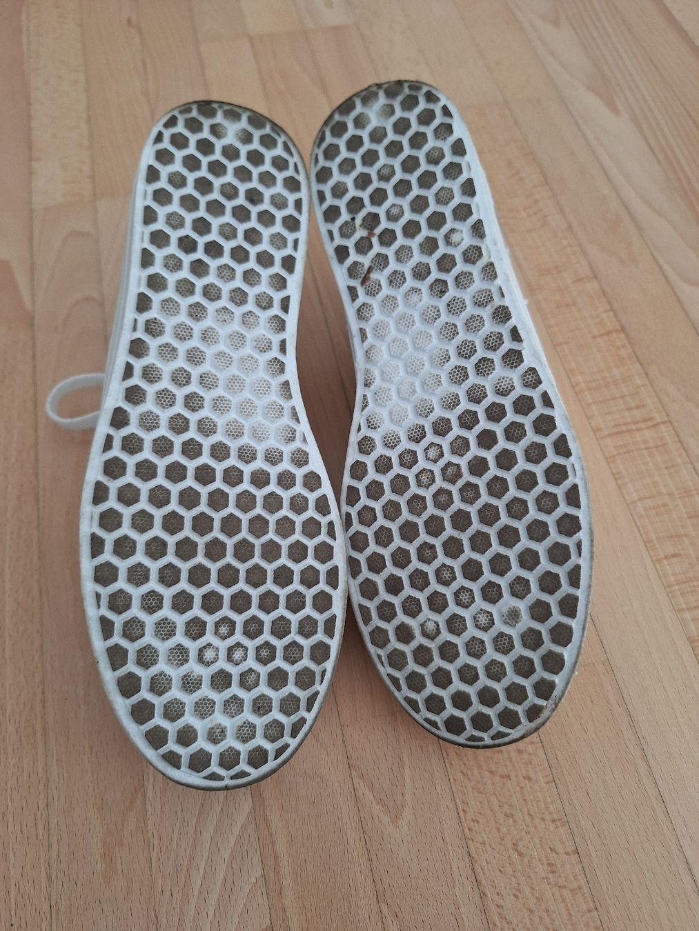 Graceland Damenschuhe: Weisse Frühlings-Sneakers, Grösse 39 – Gebraucht aus Landquart von gra_w9jz 4